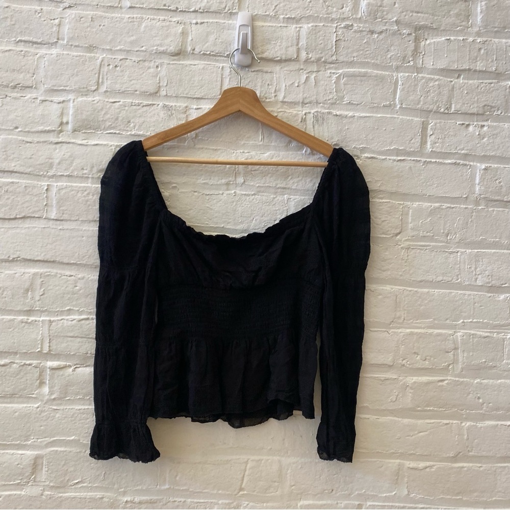 Aritzia || Wilfred Fable Blouse Smocked Peasant Long Sleeve Black Small - Picture 4 of 7